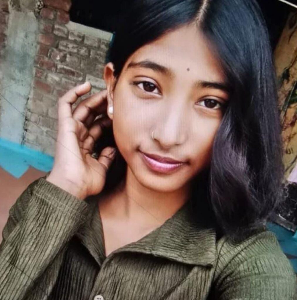 अज्ञात कारणों से छात्रा ने लगाई फांसी, मौत
