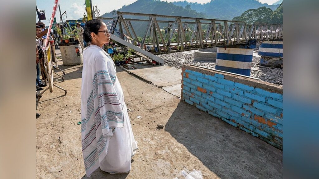पश्चिम बंगाल में बाढ़: मानव दुर्बुद्धि की एक निरंतर धारा